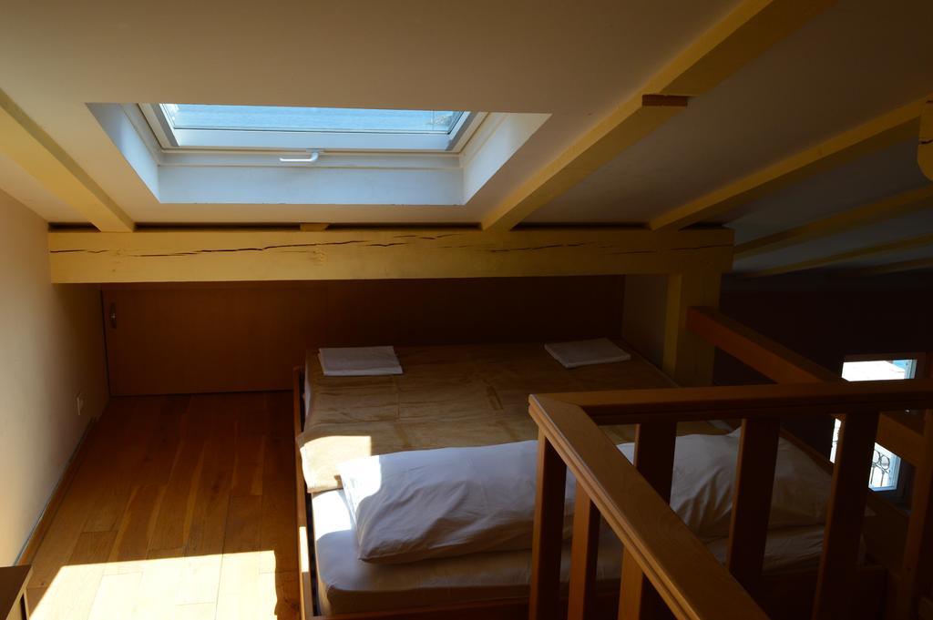 Apartments Zlatko Delic إيكا الغرفة الصورة
